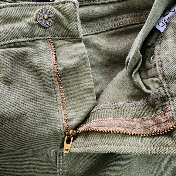 Driftwood Cotton Stretch High Rise Jackie Skinny Button Cuff Jeans - Picture 6 of 9